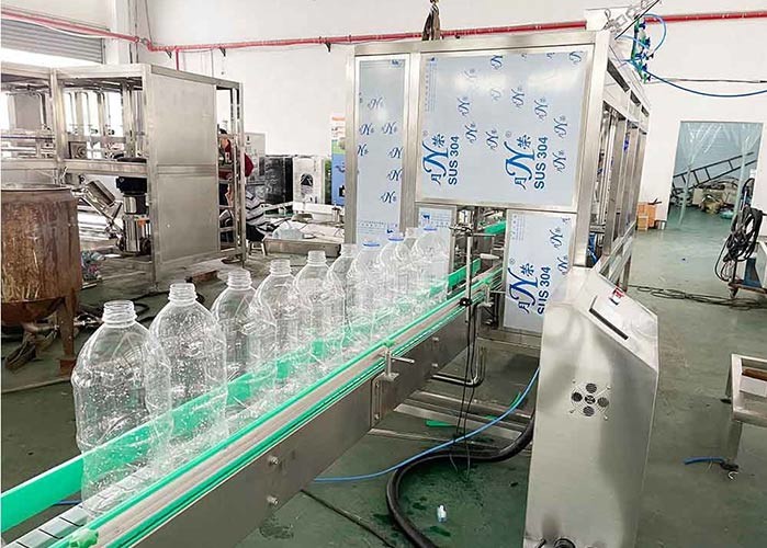 4000ml Water Filling Machines , Rising Filling Bottling Plant Machinery